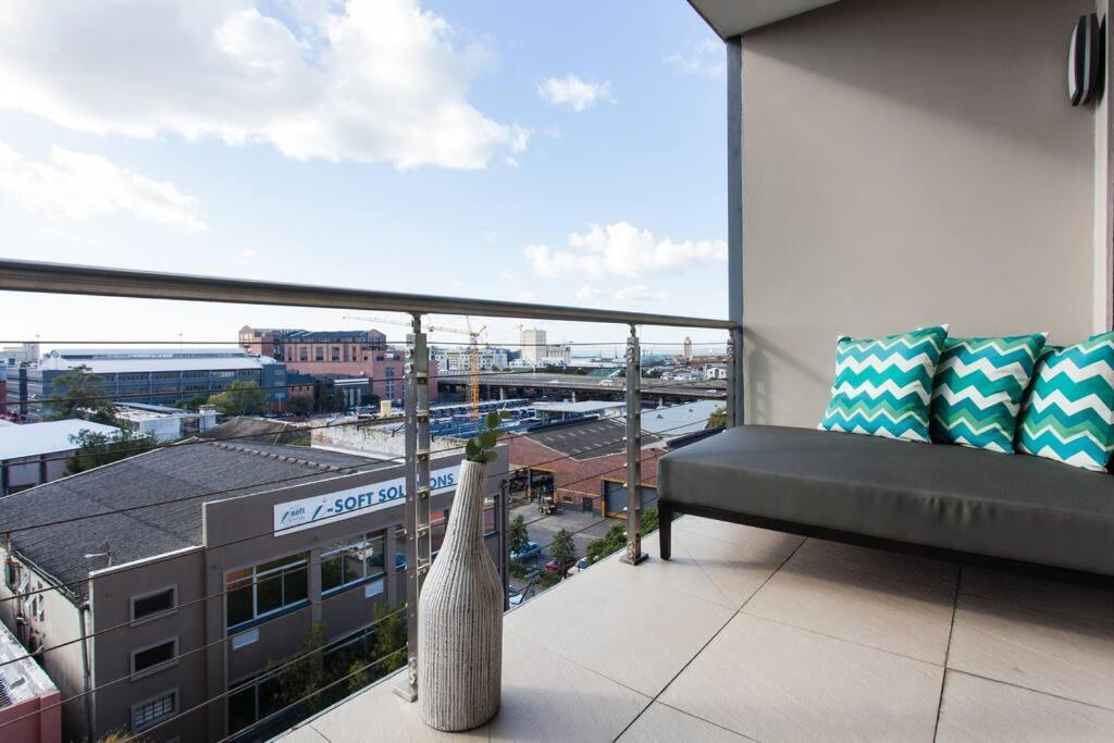 Fabulous 1-bedroom De Waterkant With Wifi And Parking Apartment Cape Town