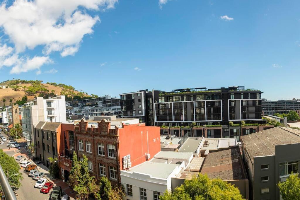 Fabulous 1-bedroom De Waterkant With Wifi And Parking Apartment *