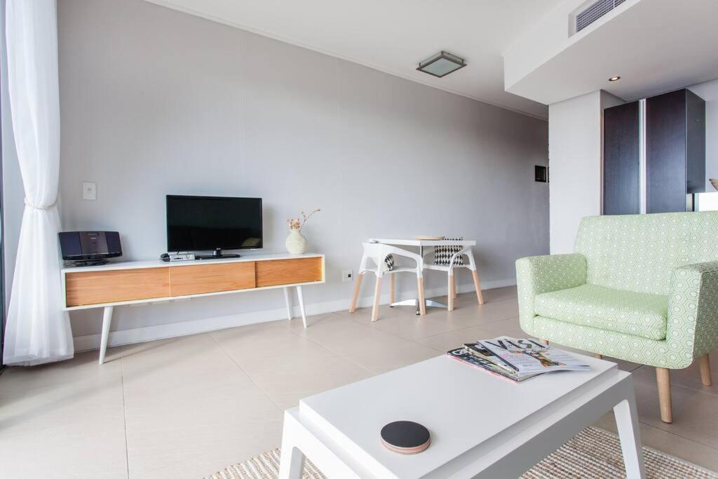 Fabulous 1-bedroom De Waterkant With Wifi And Parking *