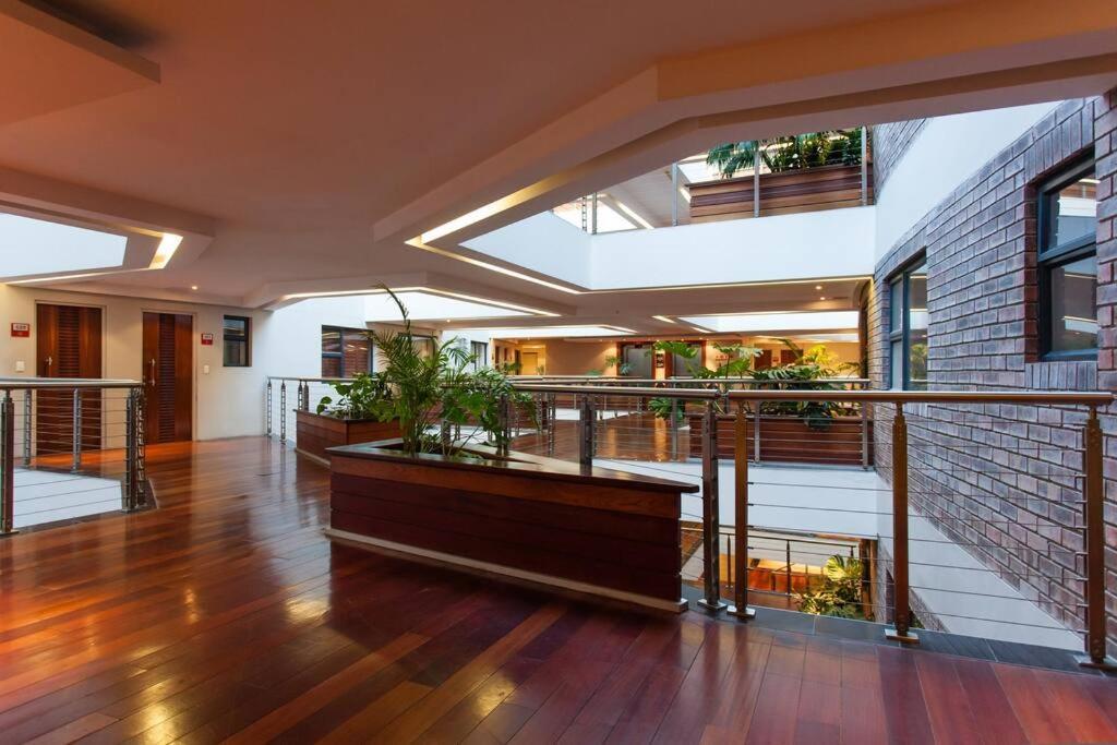 Fabulous 1-bedroom De Waterkant With Wifi And Parking Cape Town